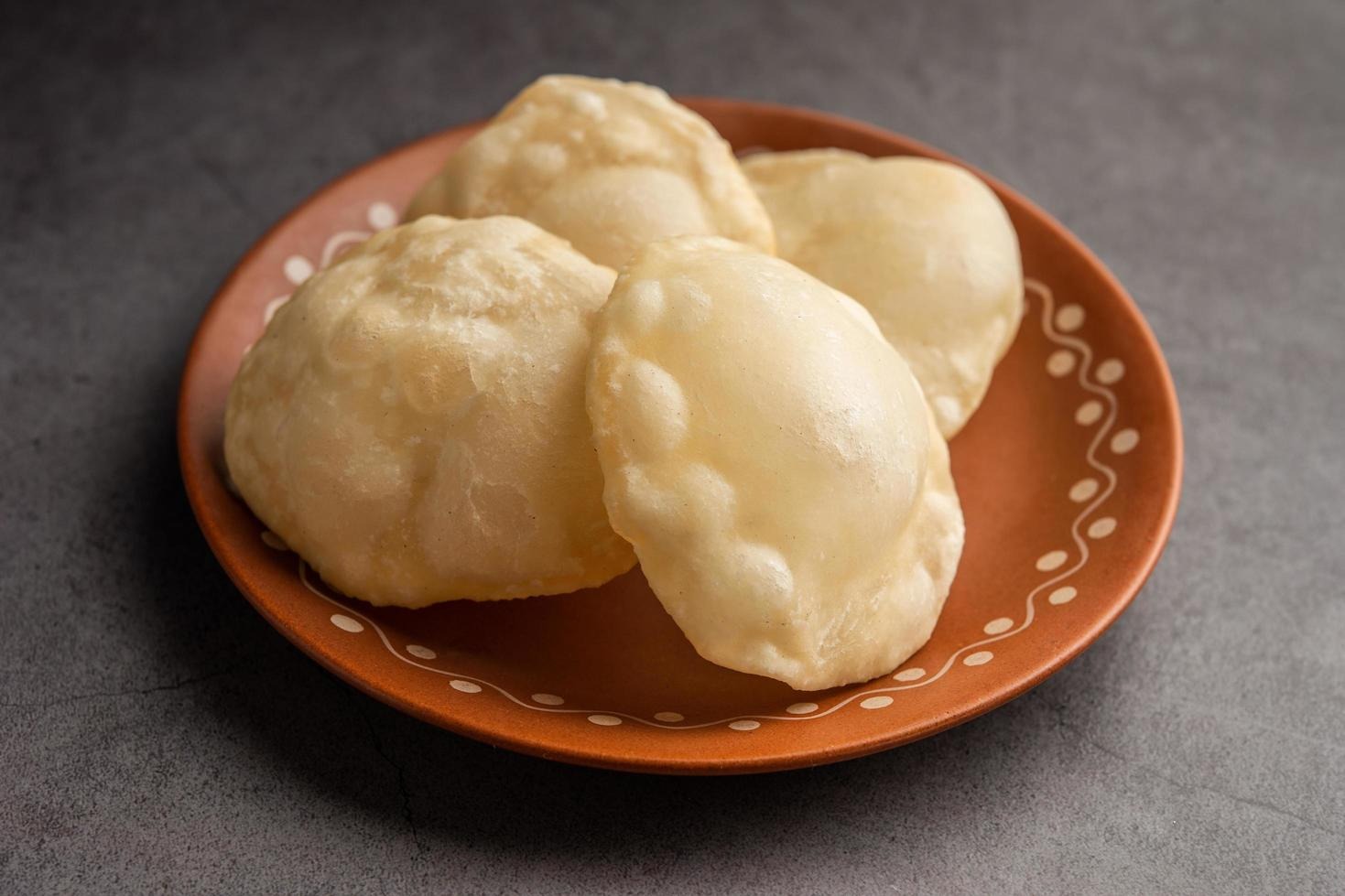 Luchi (Deep-Fried Flatbread) (Puri)
